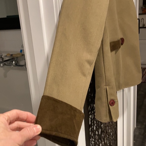 Equine Couture light weight barn jacket size medium - Picture 3 of 11